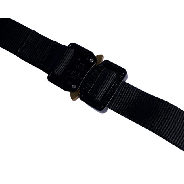 SG7 Compression Strap buckle close up
